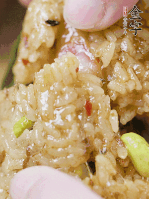 冷水下鍋煮3-4小時(shí)。